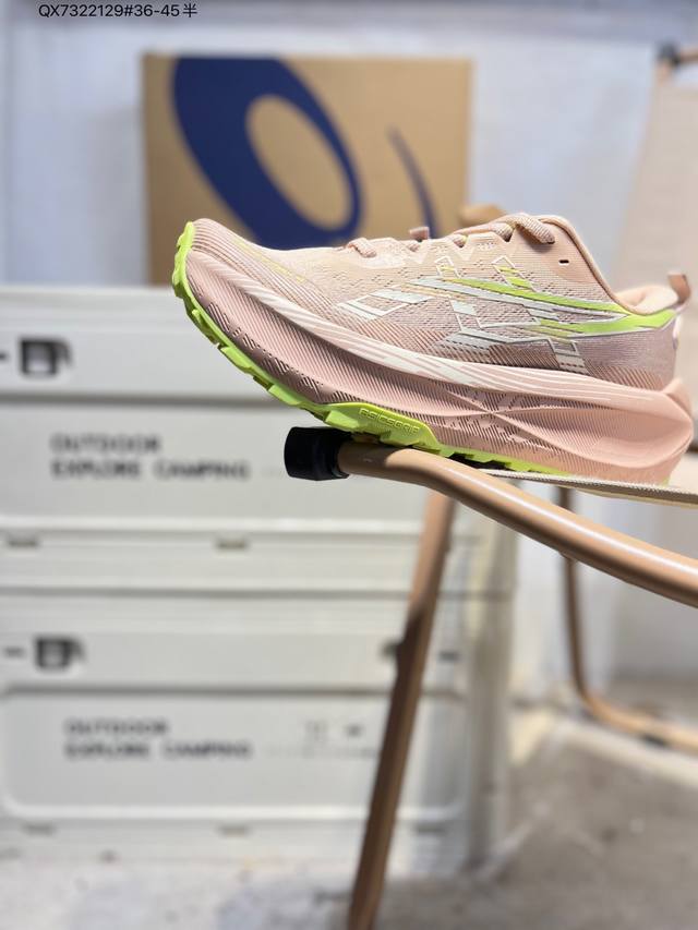 Asics Trabuco Max 4, a classic Asics running shoe, is currently riding the wave