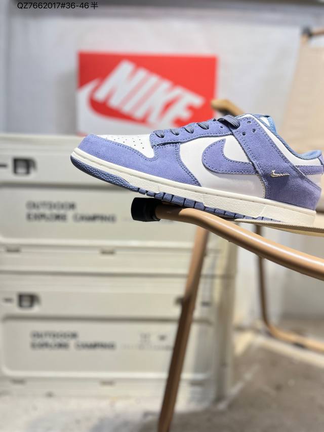 Nike Dunk Low Sneakers, SB series, classic and versatile casual sports sneakers.