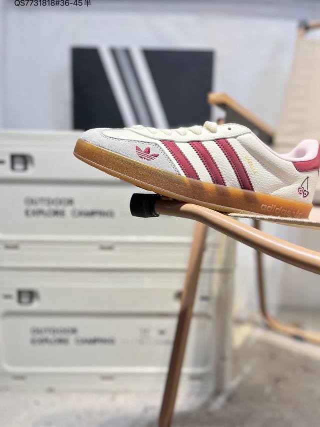 Embedded eco-friendly sea glass insole # External anti-slip and wear-resistant R