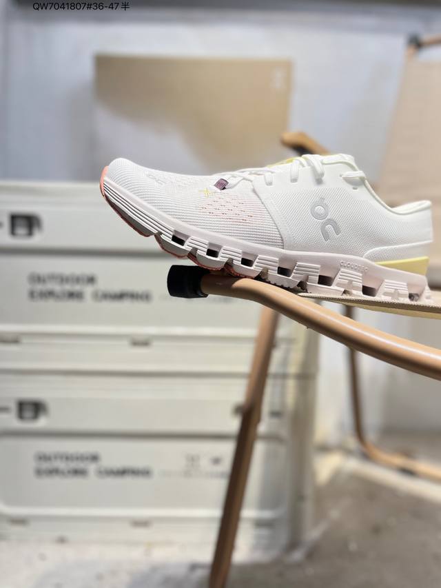 The OnRun Cloudvista is a tennis-inspired athletic and casual shoe that blends a