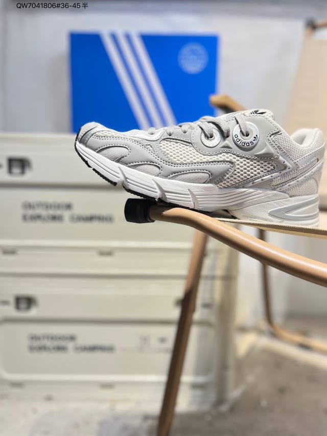 Adidas men's and women's shoes, authentic label, half-size system, original last