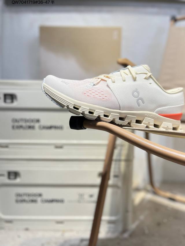 The OnRun Cloudvista is a tennis-inspired athletic and casual shoe that blends a