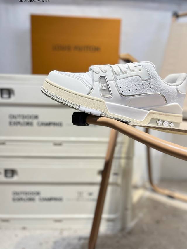 Louis Vuitton Lv sneakers New Lv Trainer latest colorway sneakers L brand basket