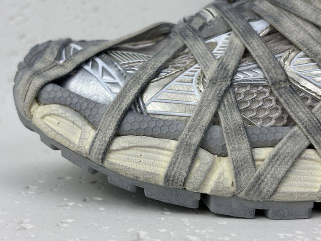 Channel Advantage! OK Version Balenciaga 3XL 24Ss Lace-up Distressed Trendy Low-