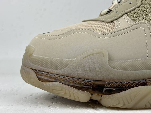 Channel Advantage! OK Version Balenciaga Triple S Clear Sole Sneaker, Lace-up Lo