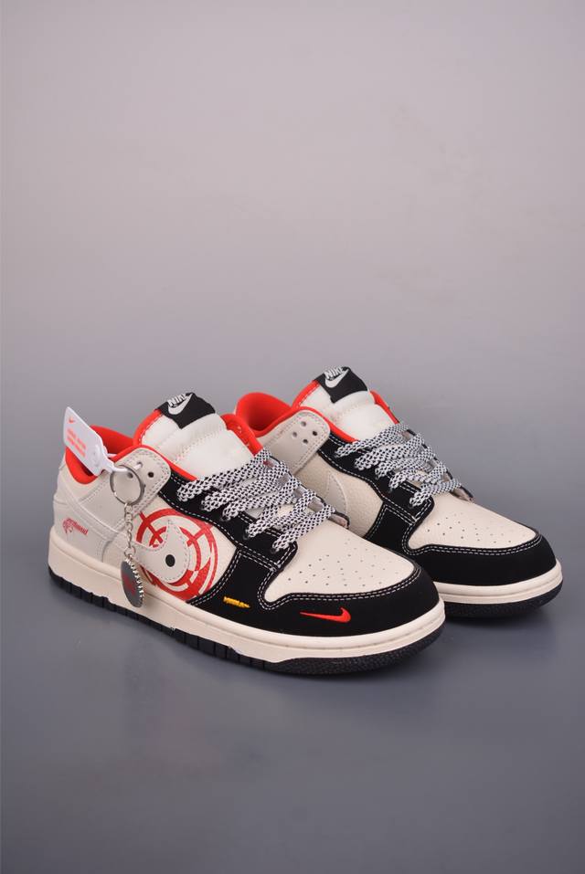 Nike SB Dunk Low Bullet Shoes. Highly recommended from a top-tier manufacturer.