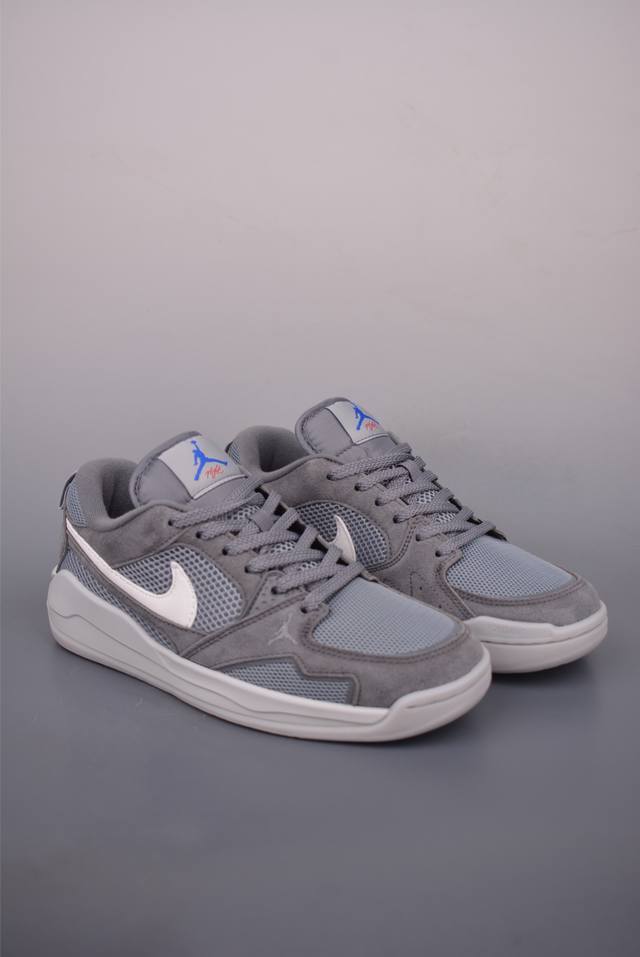 Nike Air Jordan Cmft Era Comfortable and Simple Low-Top Sneakers Real Shot First