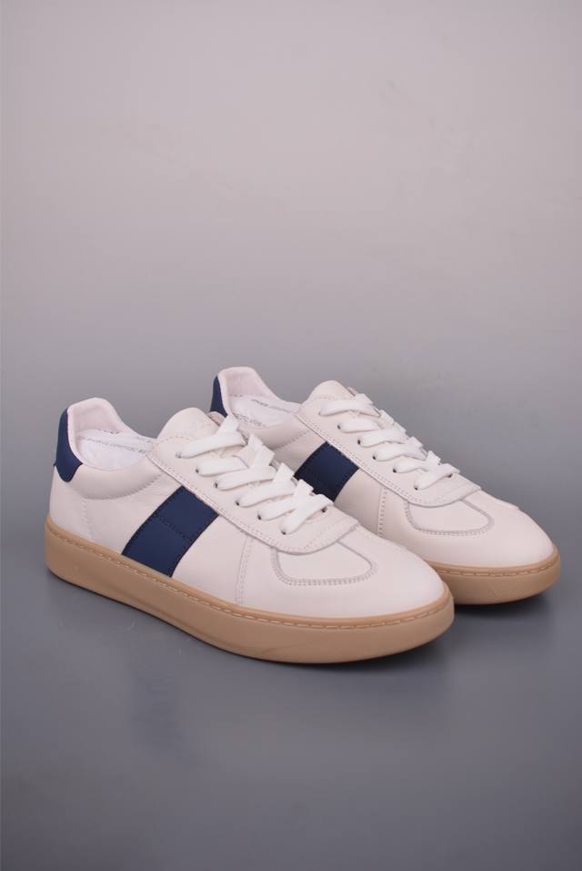 Ecco Casual Shoes Autumn 25th Anniversary New Fashionable German Training Shoes