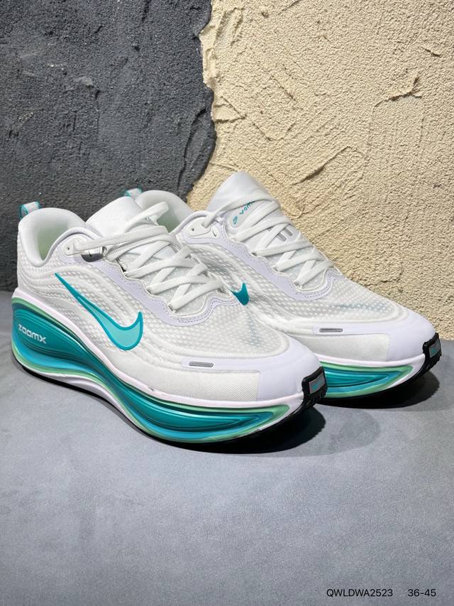 New Arrival Real Shots Nike Vomero Plus Lightweight Running Shoes Top-Grade Fact