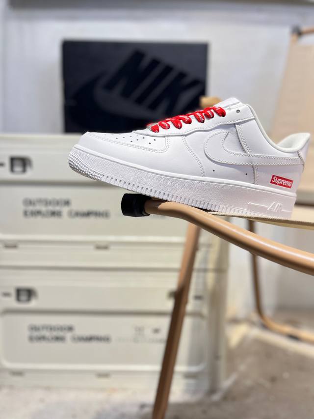 Supreme X Nike Air Force 1 '07, a versatile casual athletic sneaker. Soft, respo
