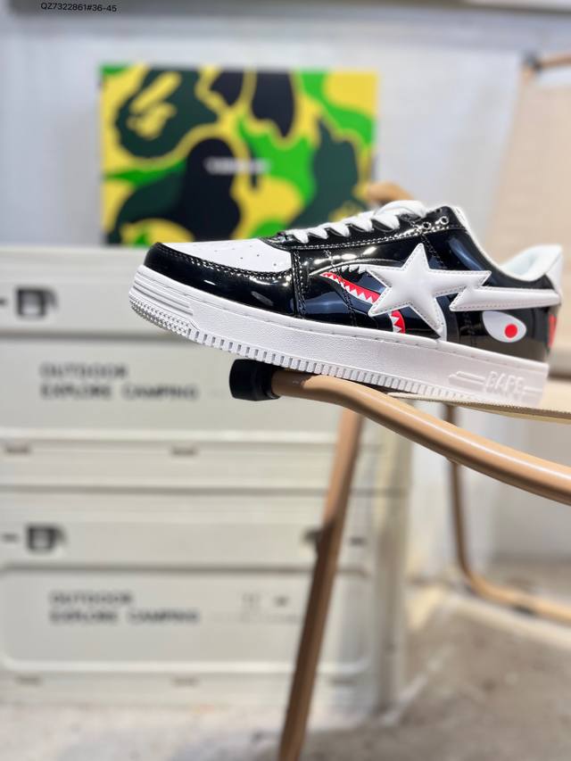 Bape Star To Low, the classic ape head low-top athletic casual sneakers worn by