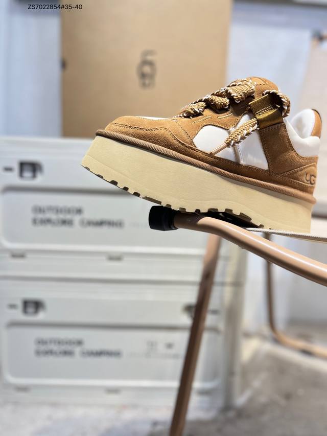 Ugg W Mini Bailey Button Bling, a platform casual and versatile shoe from the Am