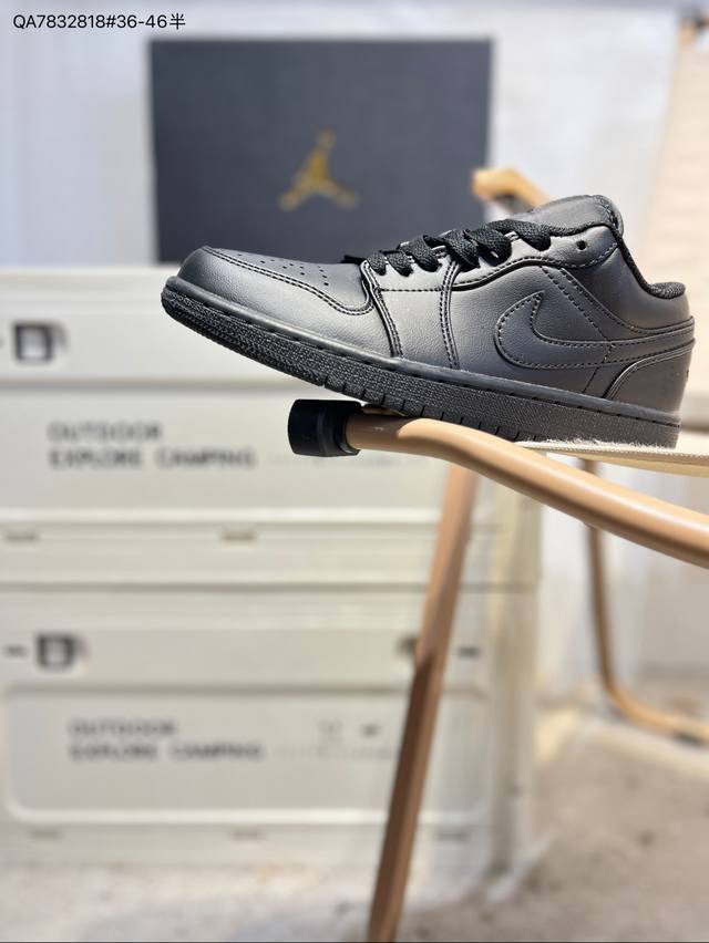 Factory Grade Top Layer Leather Jordan Air Jordan 1 Low AJ1 Basketball Shoes Off