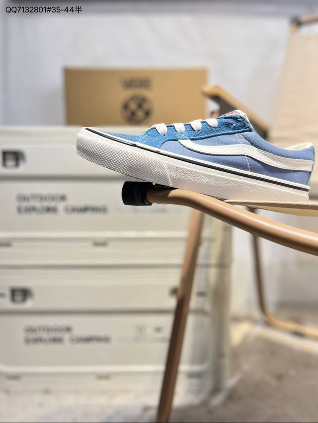 Vanssk8-Low, the official classic retro casual sports sneaker from Vans, featuri