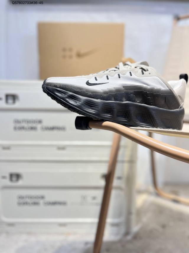 Hyein Seo X Ava Rover Collaboration Shoes (Ddd) This shoe features a streamlined