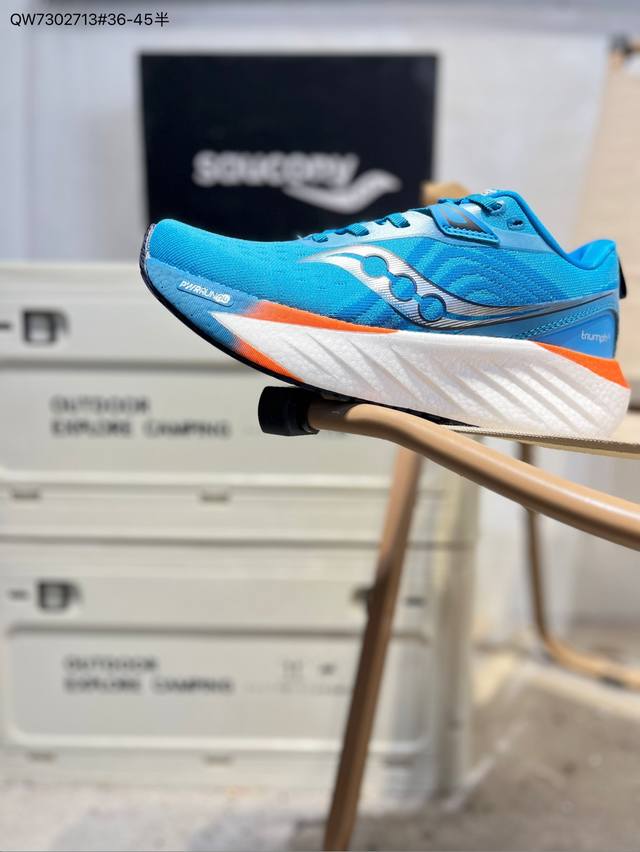 Saucony Triumph 22 Flagship Cushioning Running Shoes, Low-top Training Running S