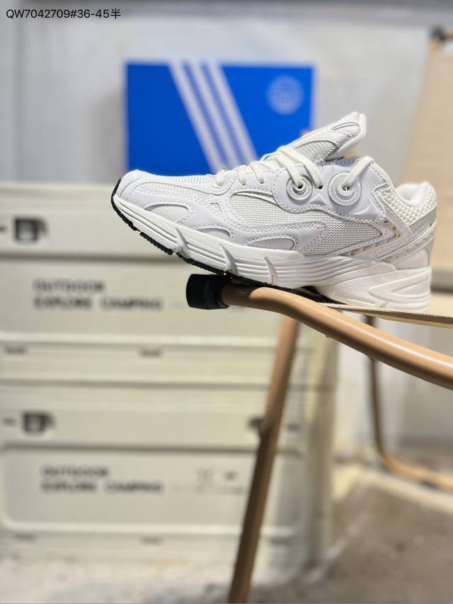 Adidas men's and women's shoes, authentic label, half-size system, original last