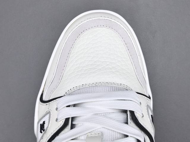 Channel Advantage! Official Version Louis Vuitton Trainer Couple Limited Series