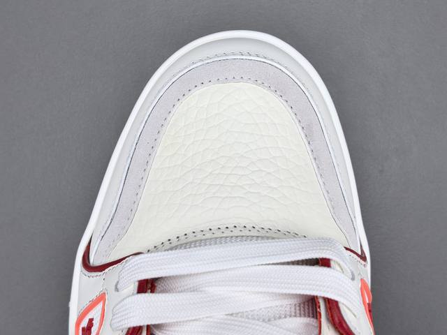 Channel Advantage! Official Version Louis Vuitton Trainer Couple Limited Series