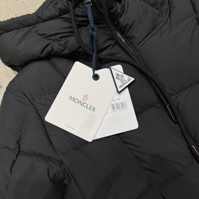 Channel Advantage! Authentic Foreign Trade Version Moncler | Moncler's Runaway P