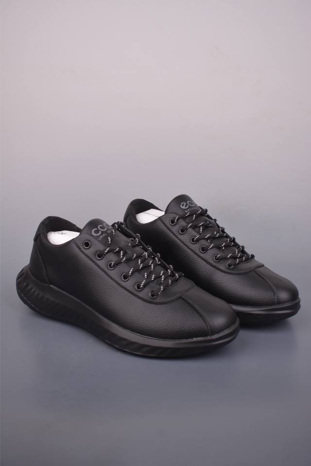 Ecco Casual Shoes Autumn 25th Anniversary New Fashionable German Training Shoes