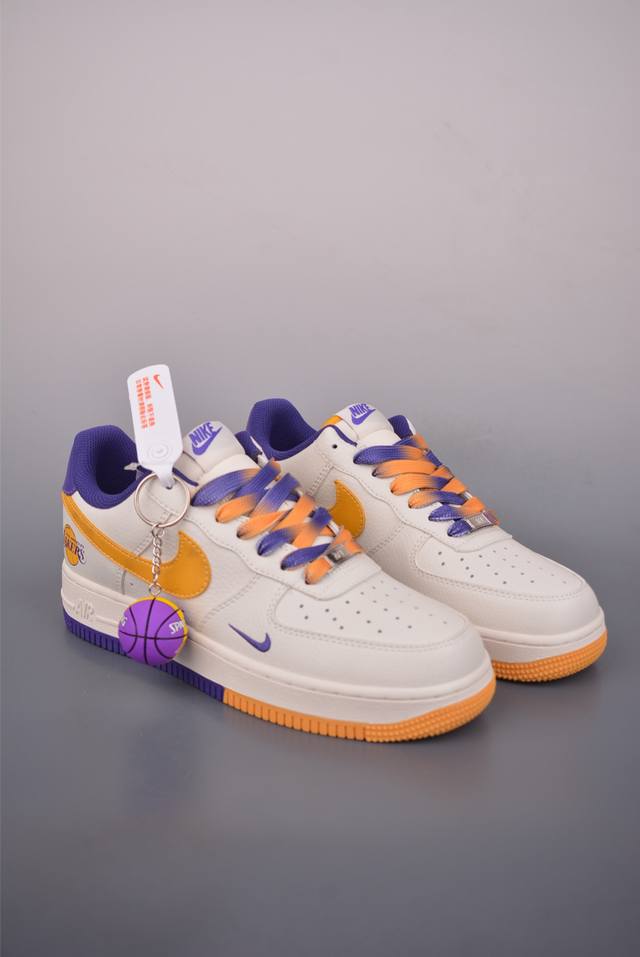 Nike Air Force 1 Low NBA Lakers (Ddd) Authentic Air Force fit, made with origina