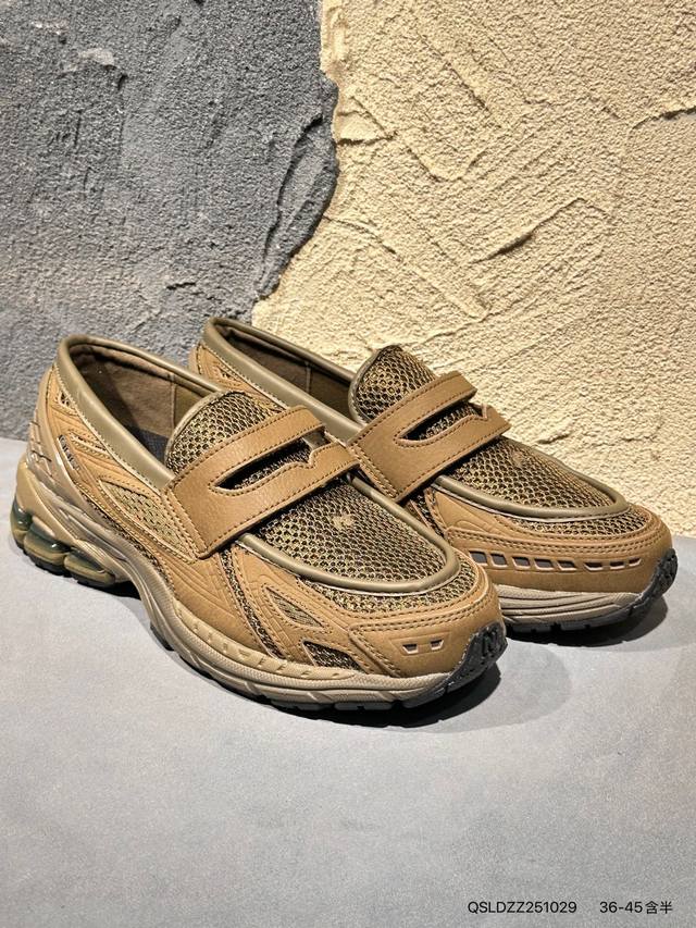 New Arrival Photos: New Balance Warped Runner Uwrpomob Retro Casual Running Shoe