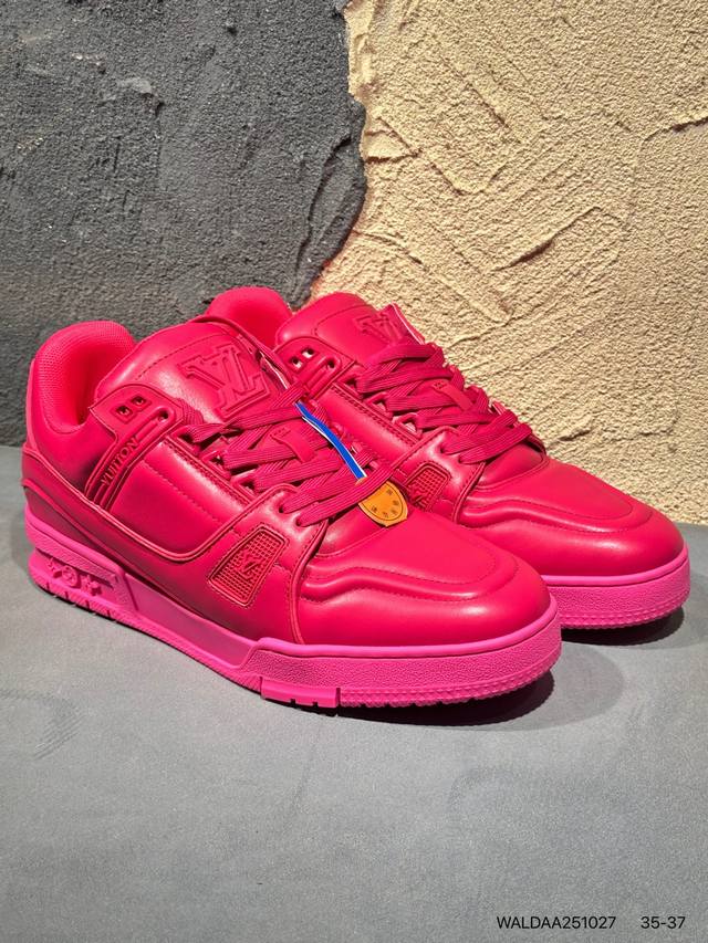 New Arrival Real Shots Brand New Louis Vuitton Trainer Sneaker Low Casual Sports