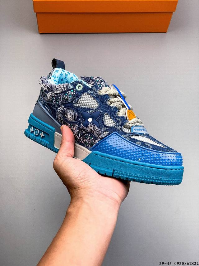 Louis Vuitton Lv sneakers (Ddd). A must-have style from the popular reality show