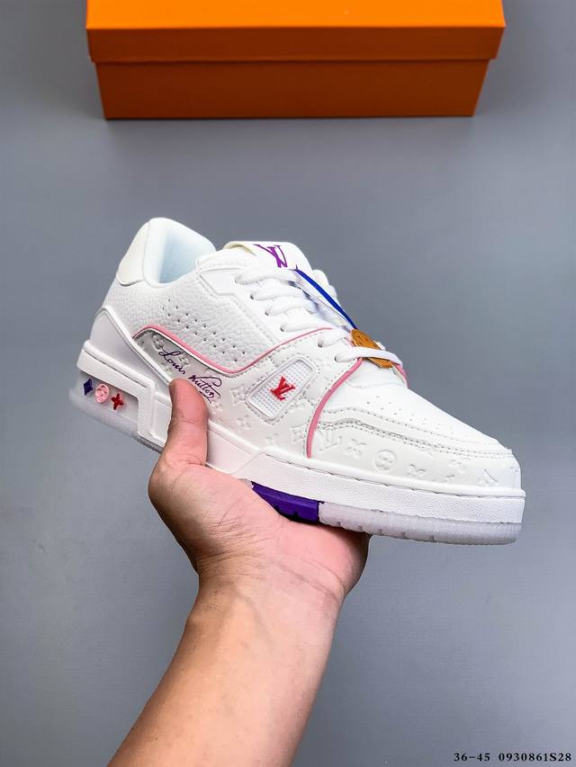 Louis Vuitton Lv sneakers (Ddd). A must-have style from the popular reality show