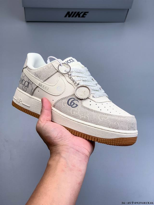 Pure original version, using the original last and data paper template. Features