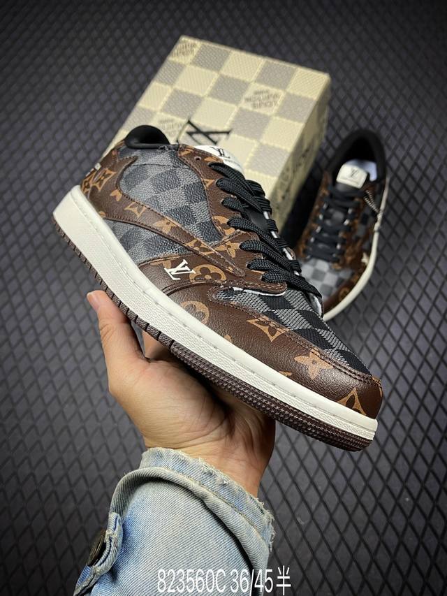 C Authentic label with half sizes AJ1 Travis Scott X Air Jordan 1