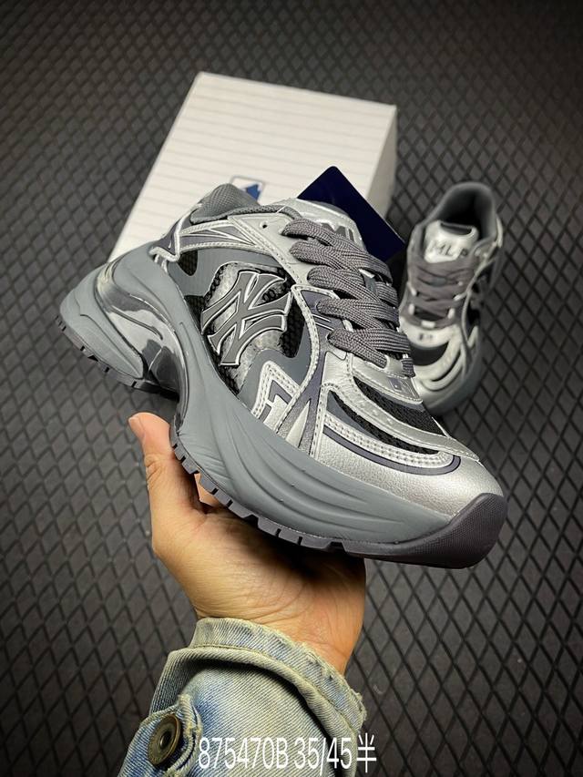 B Ny Mlb Chunky Curve Runner Enamel New York Yankees Chunky Curve Runner Shoes S