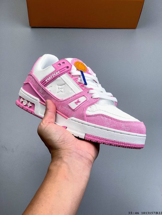 Louis Vuitton Lv sneakers (Ddd). A must-have style from the popular reality show