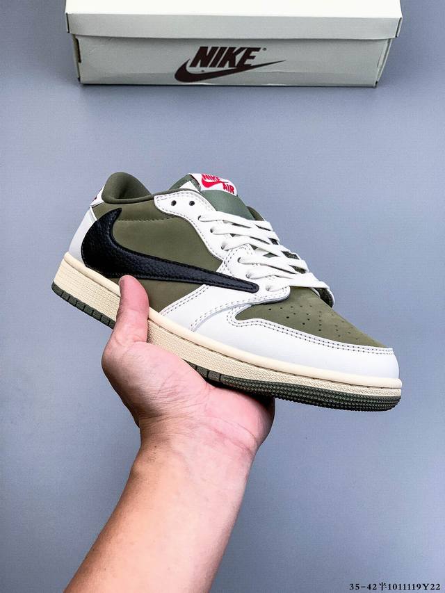 Nike Air Jordan 1 Low AJ1, a trendy and casual sneaker. Perfectly tailored AJ1 l