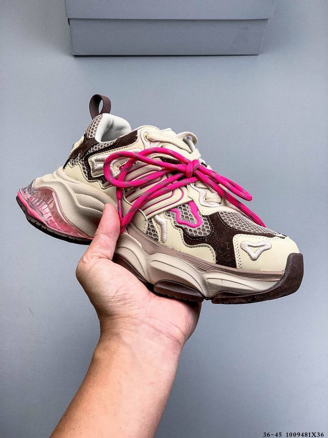 Company Grade! Zhang Yifan's Ggcc Rebellious Planet 2025 Autumn New Distressed D