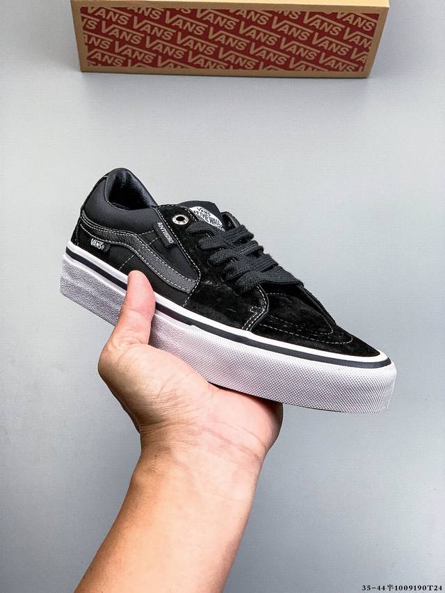 Vans Sk8-Low Retro Low-Top Versatile Casual Skate Shoes. As a derivative of the