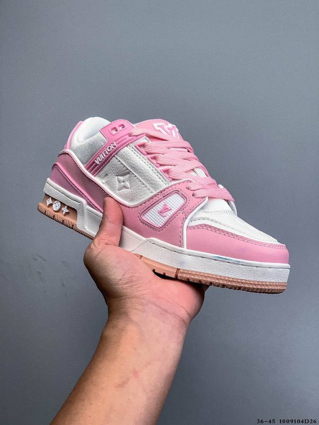 Louis Vuitton Lv sneakers (Ddd). A must-have style from the popular reality show