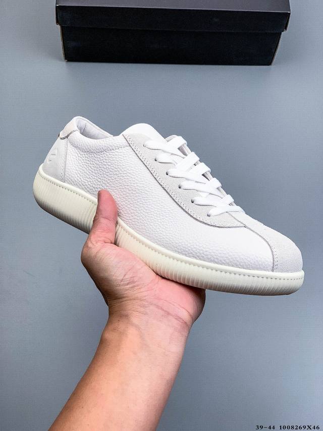 Company Grade! Ecco Men's Classic Lisbon Lace Street Fun Series Lace-up Casual S