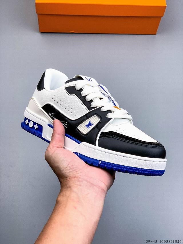 Louis Vuitton Lv sneakers (Ddd). A must-have style from the popular reality show