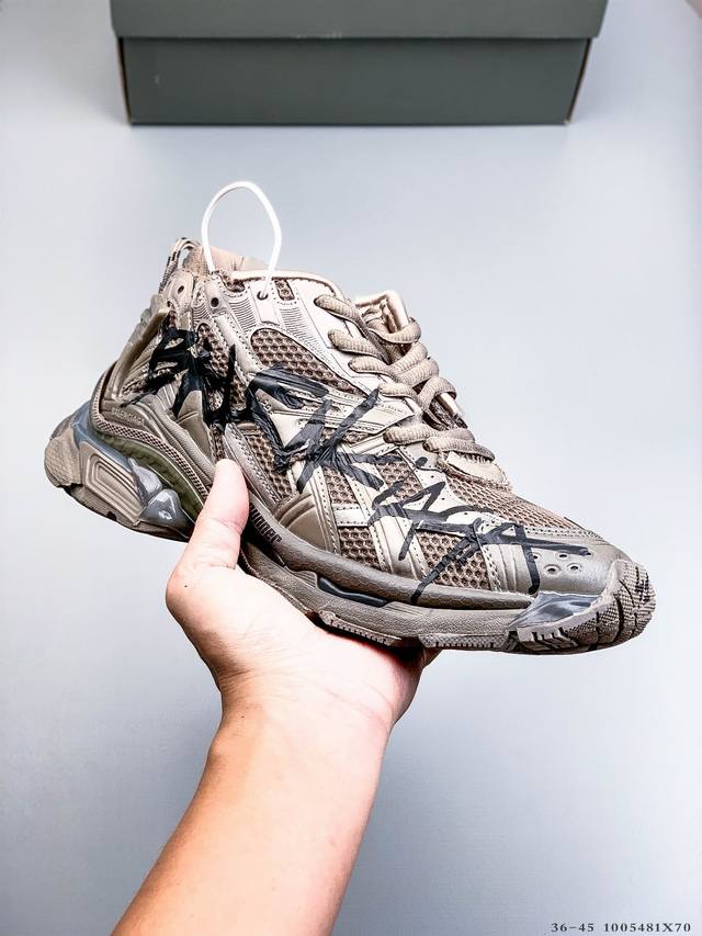 Genuine Original Version! Balenciaga Runner Sneakers (Ddd). Leather not included