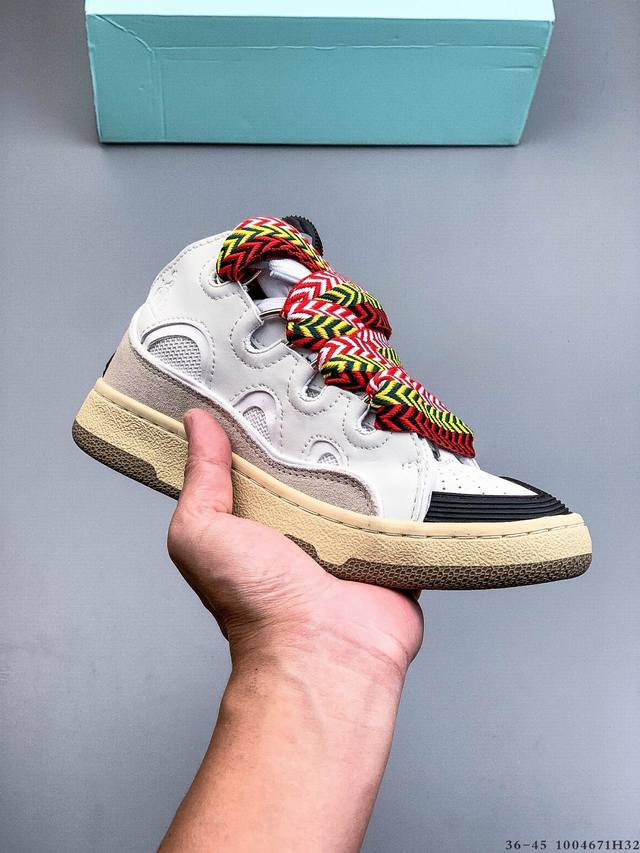 Lanvin Curb Popular Item Exclusive First Release of Lanvin's Latest Runway Model