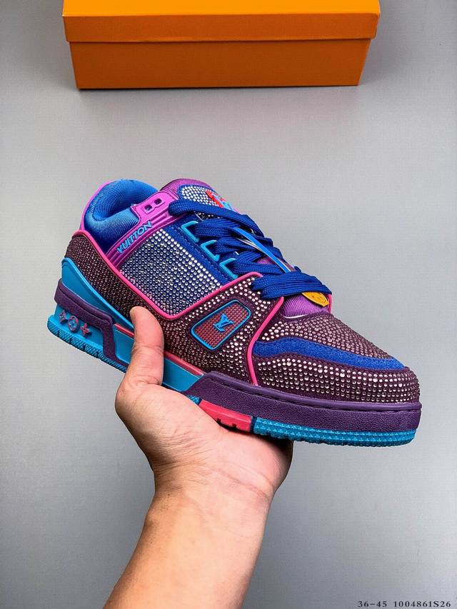 Louis Vuitton Lv sneakers (Ddd). A must-have style from the popular reality show