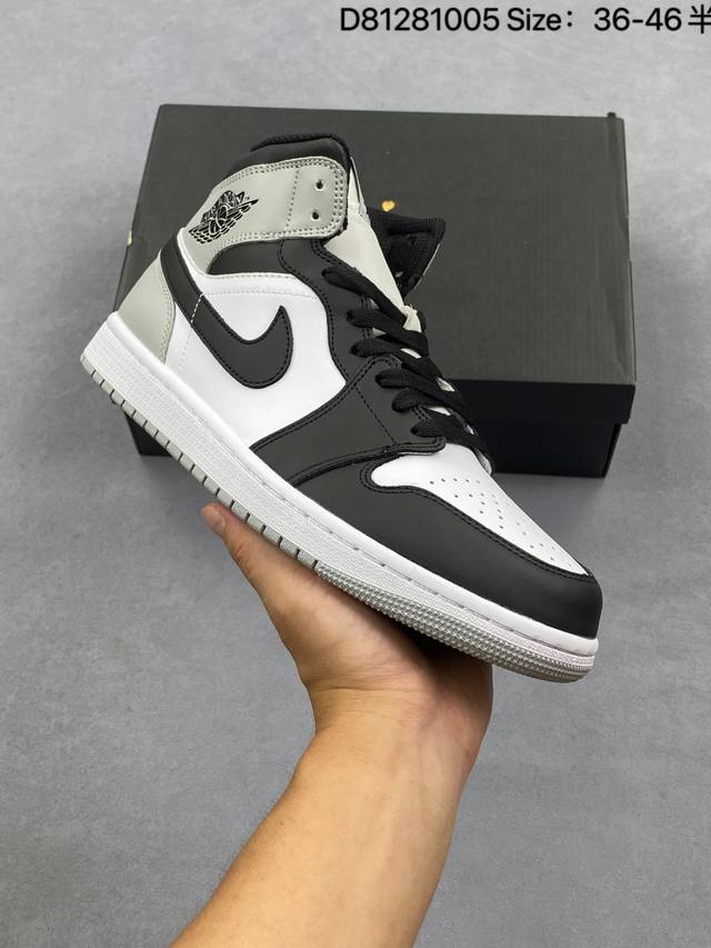 Nike Air Jordan 1 Low AJ1, a high-top retro-style casual basketball shoe. Inspir