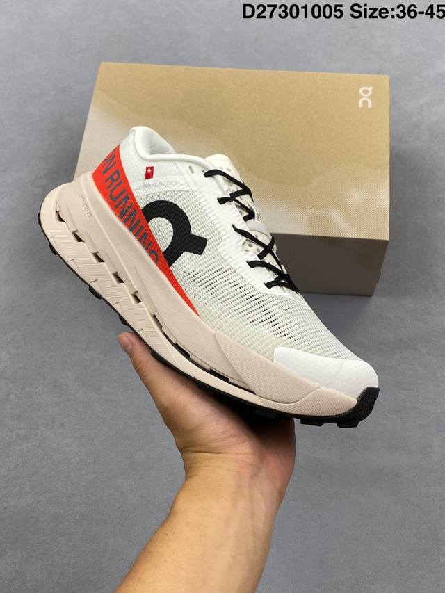 Onrun Cloudzone Kith Outdoor Streetwear Functional Running Shoes. This shoe blen