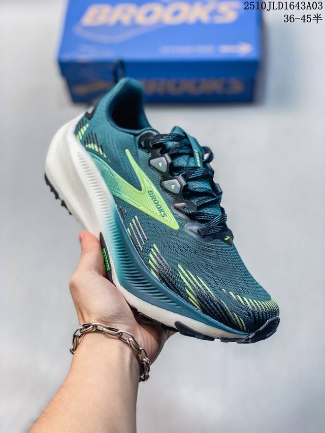 Authentic label with half sizes available. New Brooks Ghost 10/11 GTX Men's Cush