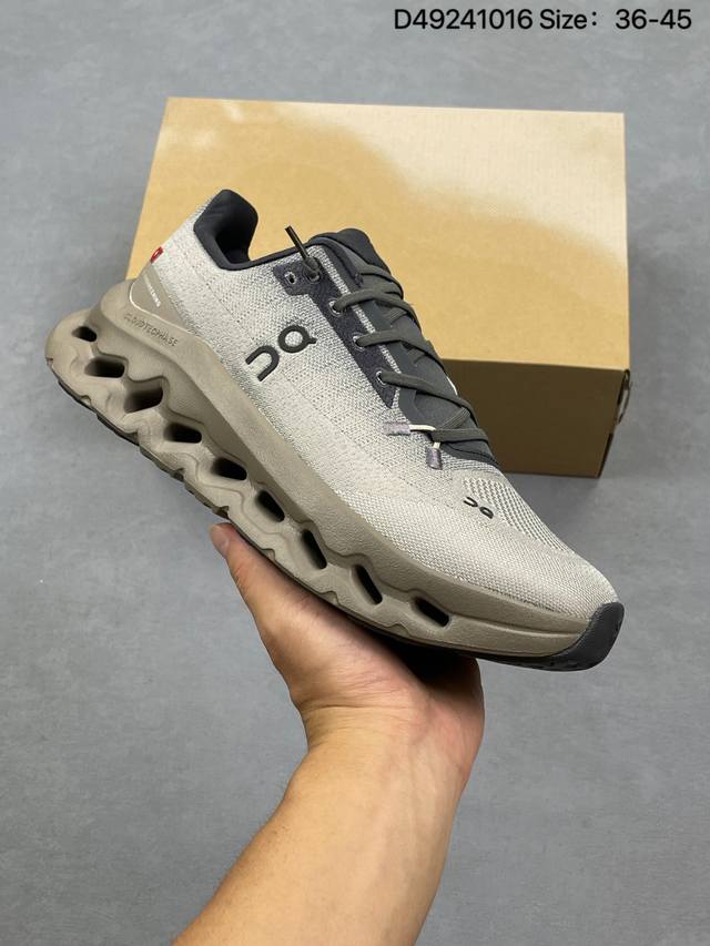 Company-grade Loewe X On Cloudtilt 2.0 lightweight athletic casual shoes. Very c