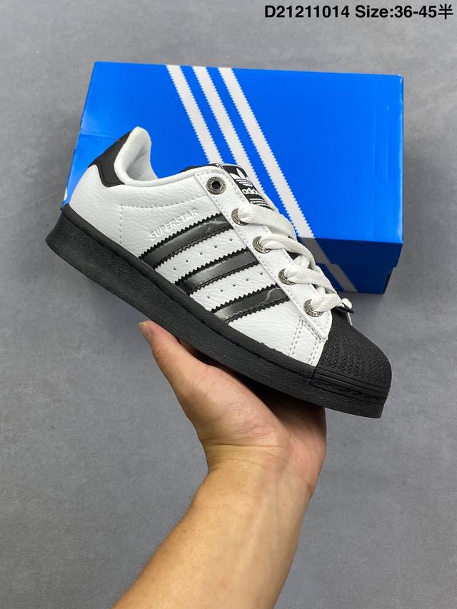 Ad Originals Superstar Classic Retro Shell Toe Sneakers JS1373. Born in 1969, th