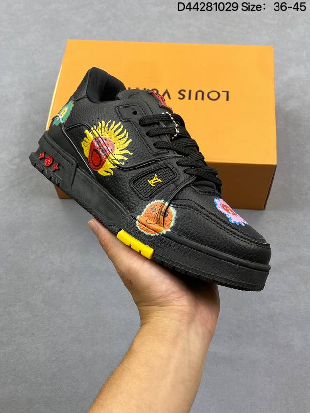 Company-grade Louis Vuitton (LV) sneakers, new Lv Trainer colorway, basketball s