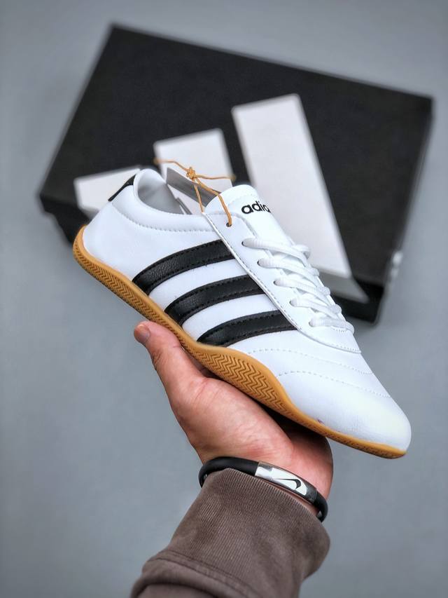 Z Adidas Grand Court Comfortable, Versatile, Stylish, and Simple Low-Top Tennis